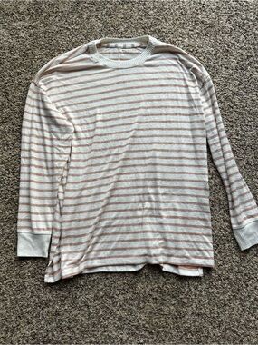 Abercrombie & Fitch soft and cozy orange and creamy long sleeve size L